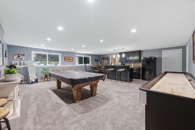 9711 W Bella Vista, Wichita, KS 67212