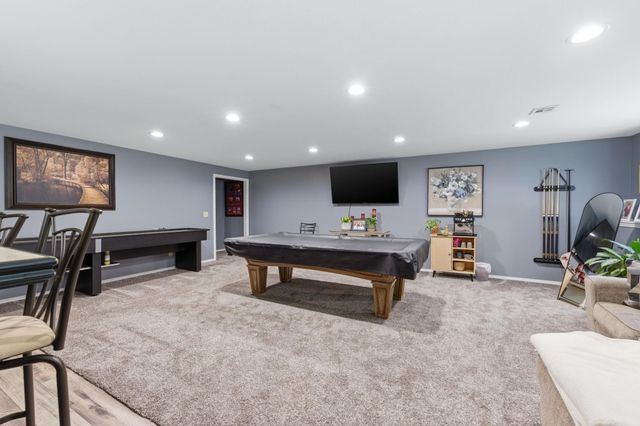 9711 W Bella Vista, Wichita, KS 67212