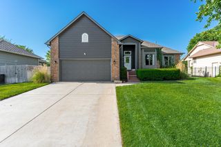9711 W Bella Vista, Wichita, KS 67212