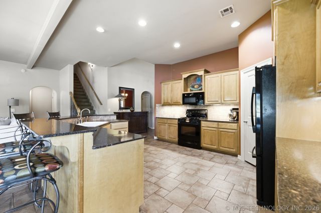 114 E 125th Court S, Jenks, OK 74037