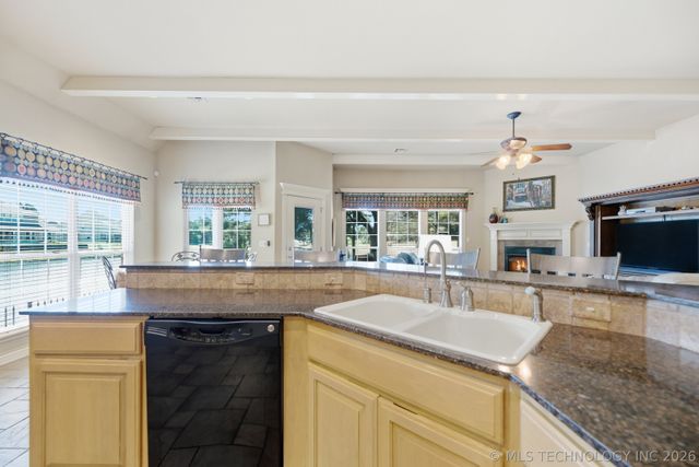 114 E 125th Court S, Jenks, OK 74037