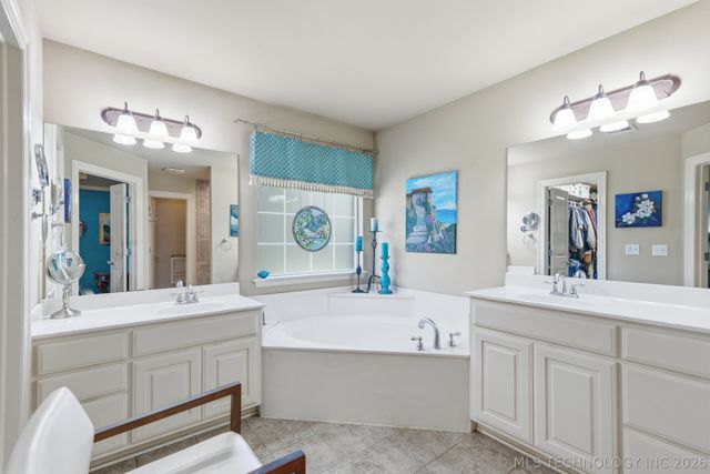 114 E 125th Court S, Jenks, OK 74037
