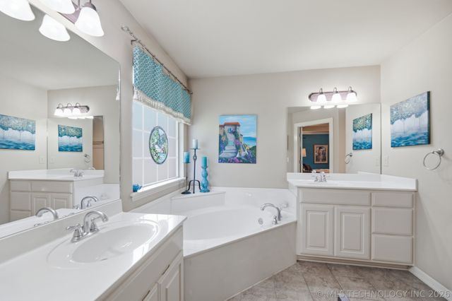 114 E 125th Court S, Jenks, OK 74037