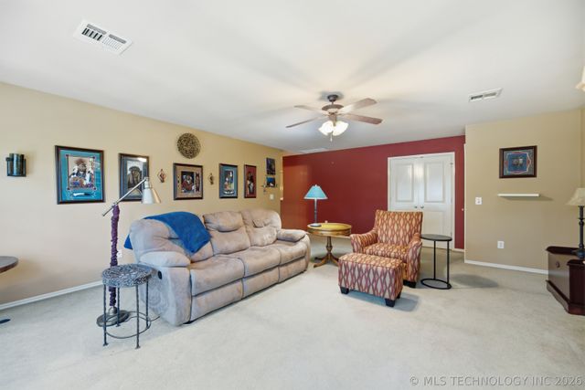 114 E 125th Court S, Jenks, OK 74037