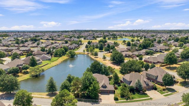 114 E 125th Court S, Jenks, OK 74037