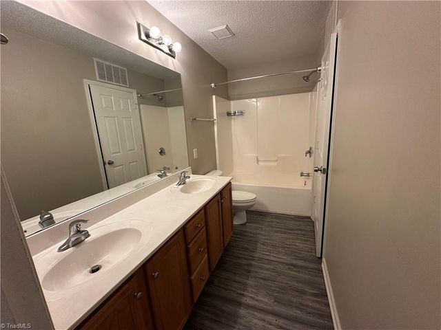 3153 Kensington Place, Winston-salem, NC 27103