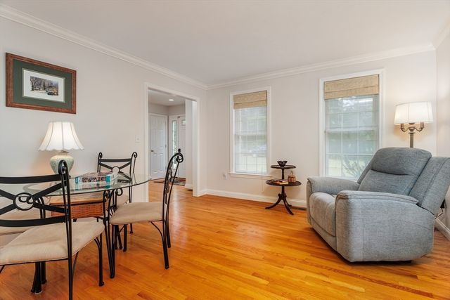 562 Mendon Rd, Sutton, MA 01590
