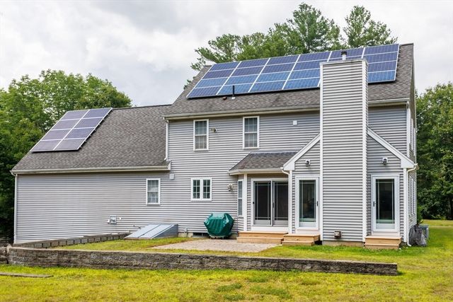 562 Mendon Rd, Sutton, MA 01590