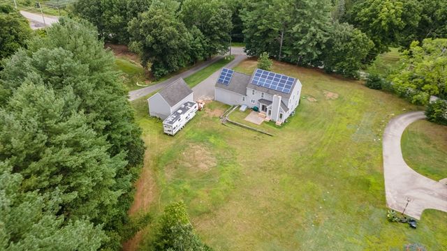 562 Mendon Rd, Sutton, MA 01590