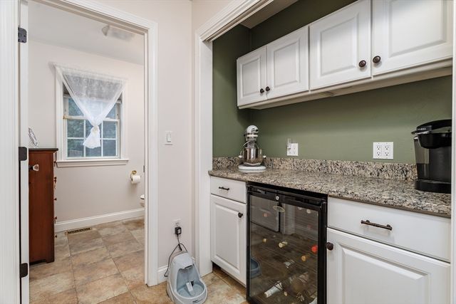 562 Mendon Rd, Sutton, MA 01590