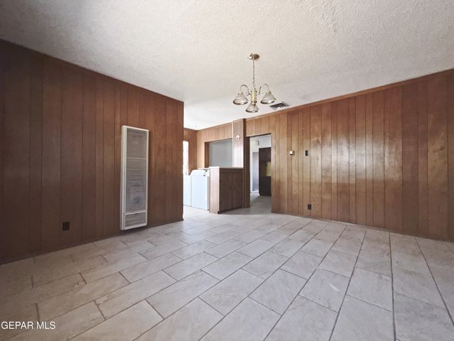 816 CARDON Street, El Paso, TX 79903