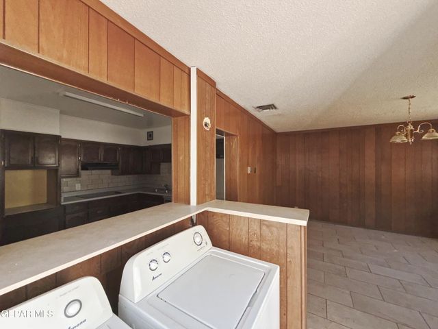 816 CARDON Street, El Paso, TX 79903