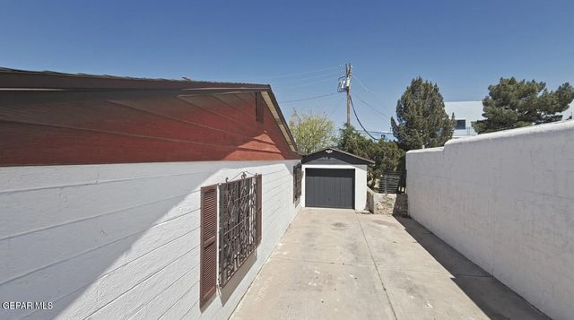 816 CARDON Street, El Paso, TX 79903