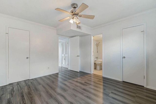 6402 Del Monte Drive 65, Houston, TX 77057