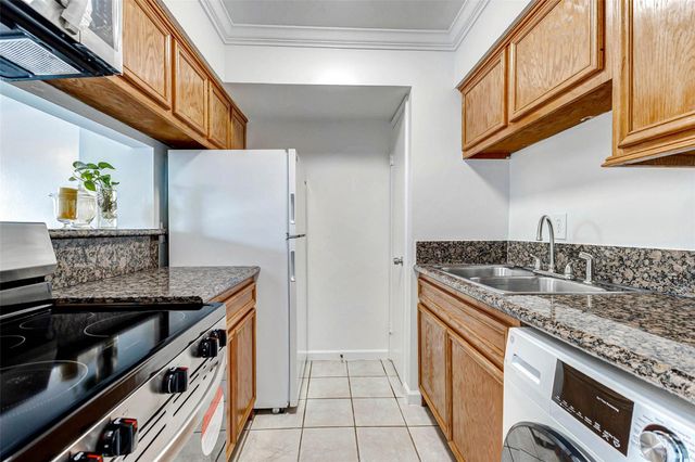 6402 Del Monte Drive 65, Houston, TX 77057