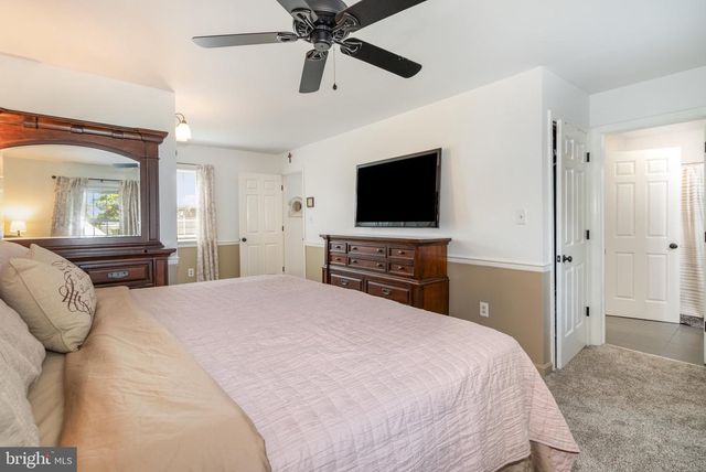 212 WEAVER DR, Lititz, PA 17543