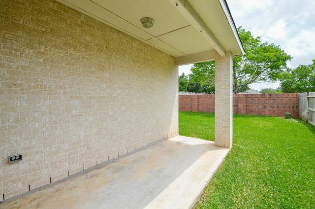 3911 Fallsbrook Court, Sugar Land, TX 77479