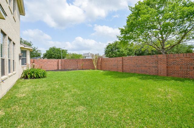 3911 Fallsbrook Court, Sugar Land, TX 77479