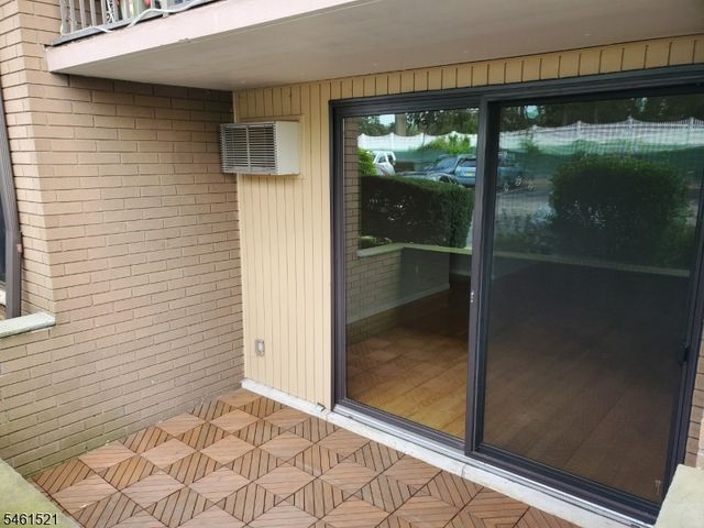 466 Liberty St 104, Little Ferry Boro, NJ 07643