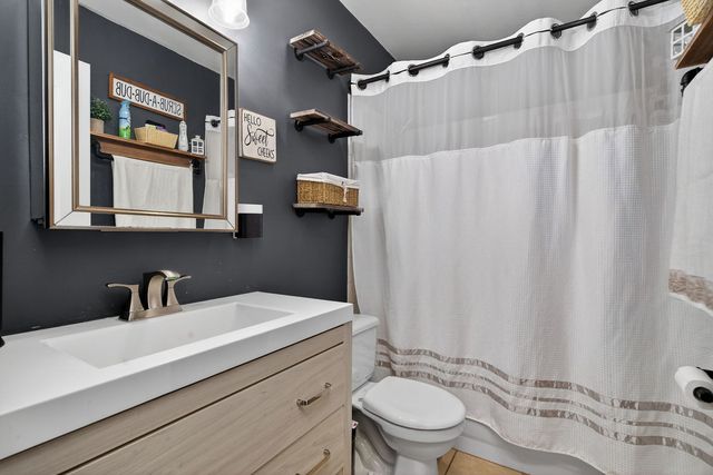 20618 S Driftwood Drive, Frankfort, IL 60423