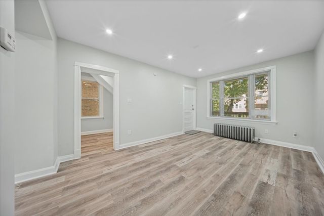 5049 W 29th Place 1st, Cicero, IL 60804