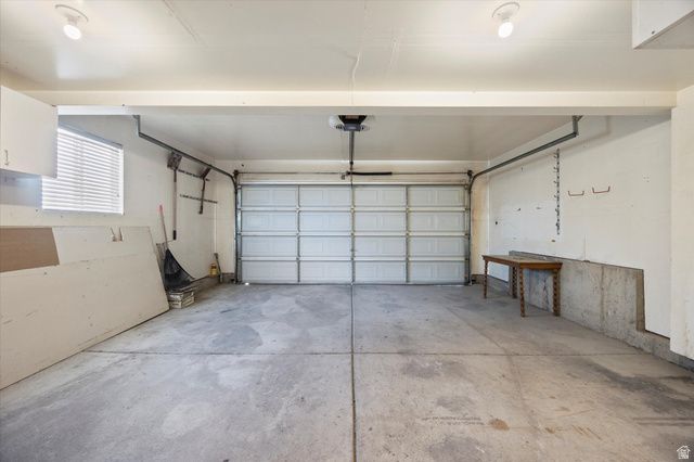 5502 W STARFLOWER WAY, West Jordan, UT 84081