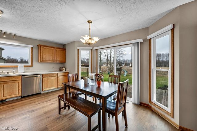 5704 Halwick Drive, Ravenna, OH 44266