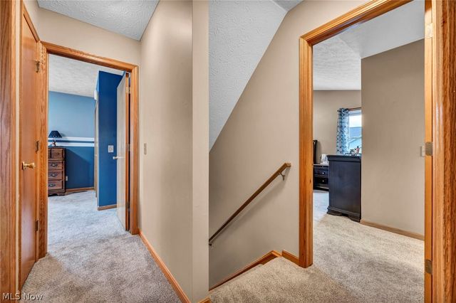 5704 Halwick Drive, Ravenna, OH 44266