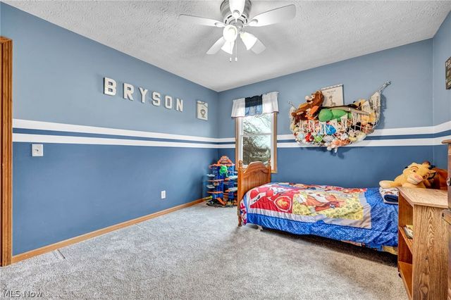 5704 Halwick Drive, Ravenna, OH 44266