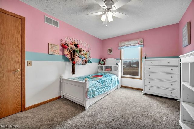 5704 Halwick Drive, Ravenna, OH 44266