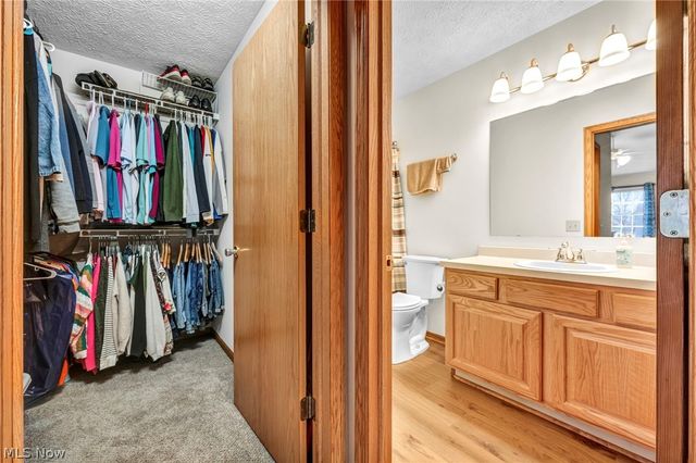 5704 Halwick Drive, Ravenna, OH 44266