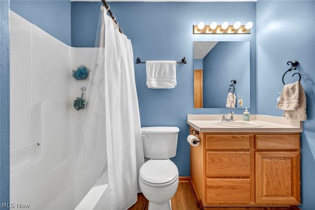 5704 Halwick Drive, Ravenna, OH 44266