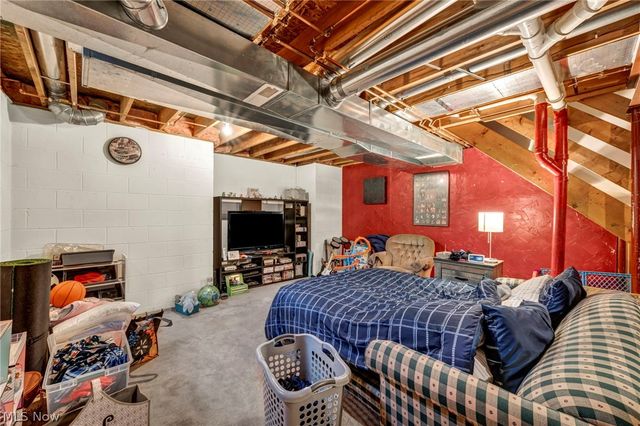 5704 Halwick Drive, Ravenna, OH 44266