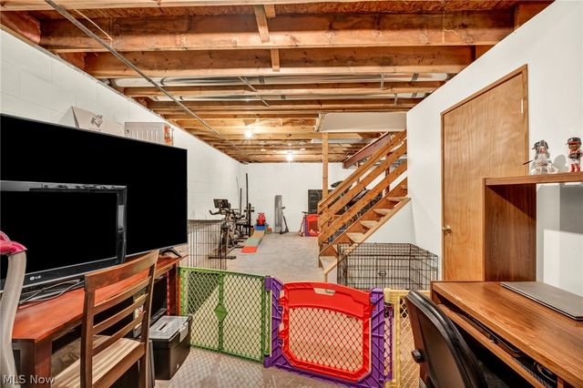 5704 Halwick Drive, Ravenna, OH 44266