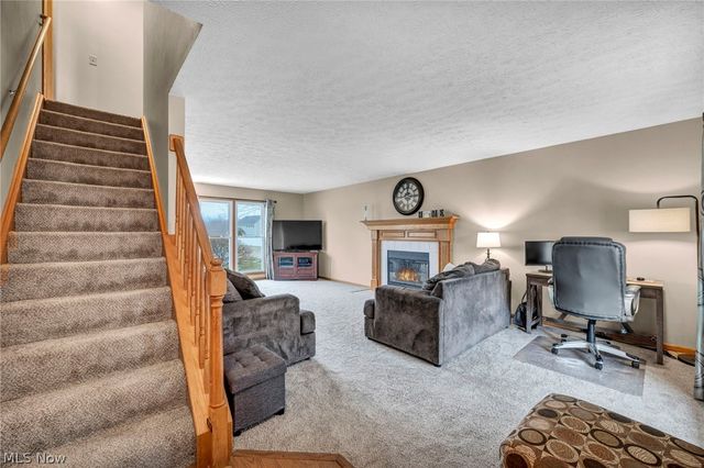 5704 Halwick Drive, Ravenna, OH 44266