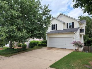 156 Stoneforest Drive, Woodstock, GA 30189