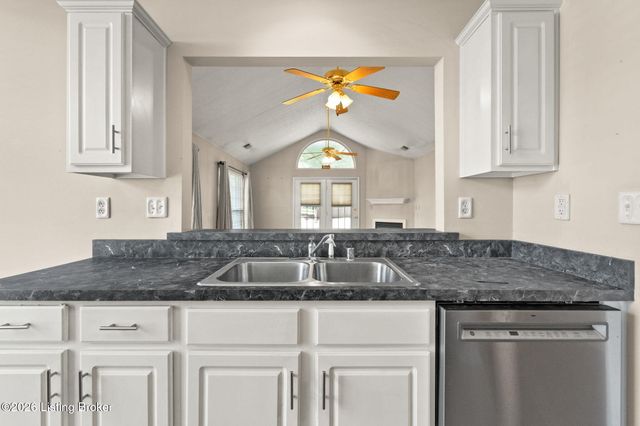10546 Monticello Forest Cir, Jeffersontown, KY 40299