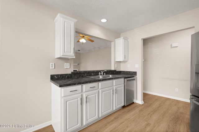 10546 Monticello Forest Cir, Jeffersontown, KY 40299
