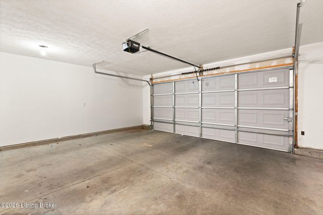 10546 Monticello Forest Cir, Jeffersontown, KY 40299