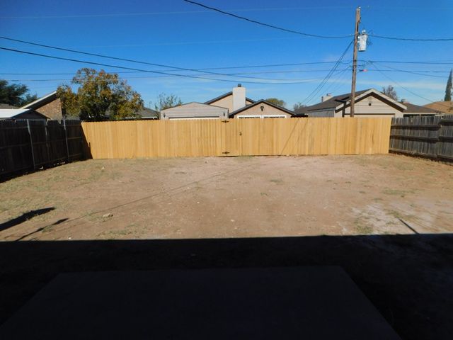 4734 Country Club Dr, Midland, TX 79703