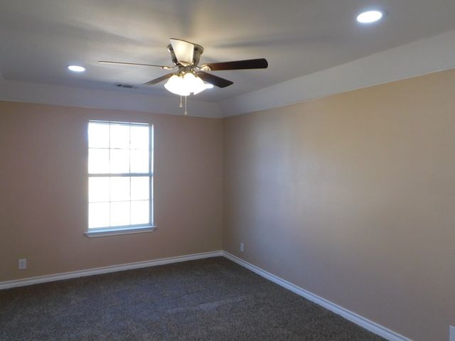 4734 Country Club Dr, Midland, TX 79703