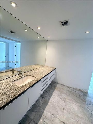 2350 NE 135th St 1501, North Miami, FL 33181