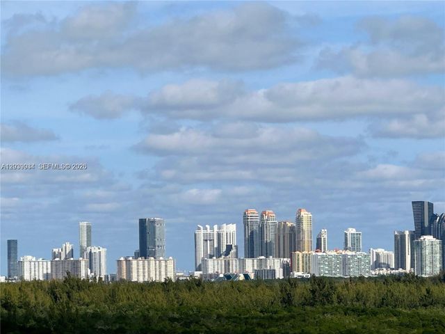 2350 NE 135th St 1501, North Miami, FL 33181