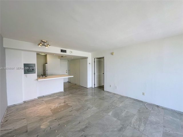 2350 NE 135th St 1501, North Miami, FL 33181