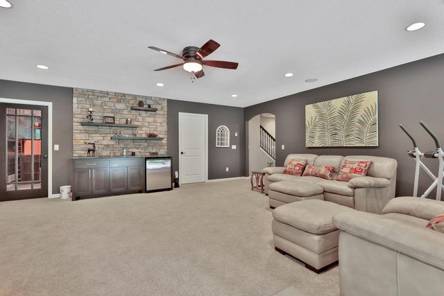 4057 148th Lane NE, Ham Lake, MN 55304