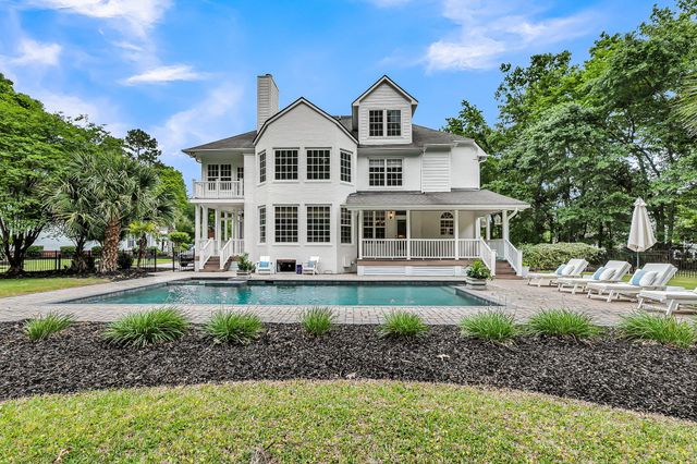 2205 Old Jay Lane, Mount Pleasant, SC 29466