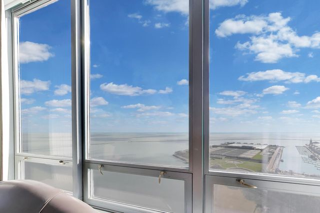 600 N Lake Shore Drive 3011, Chicago, IL 60611