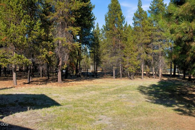52971 Walker Way, La Pine, OR 97739