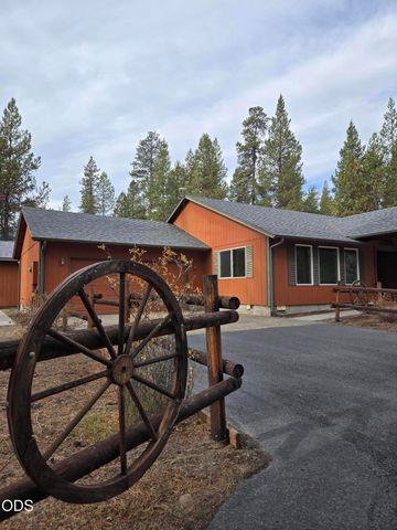 52971 Walker Way, La Pine, OR 97739
