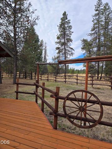 52971 Walker Way, La Pine, OR 97739
